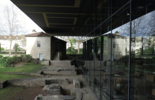 Auvent du musée archéologique Vesunna à Périgueux - Jean Nouvel Architecte.